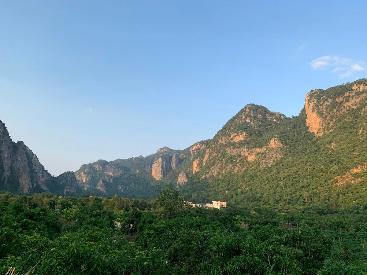 Tham Hup Pa Tat Cave