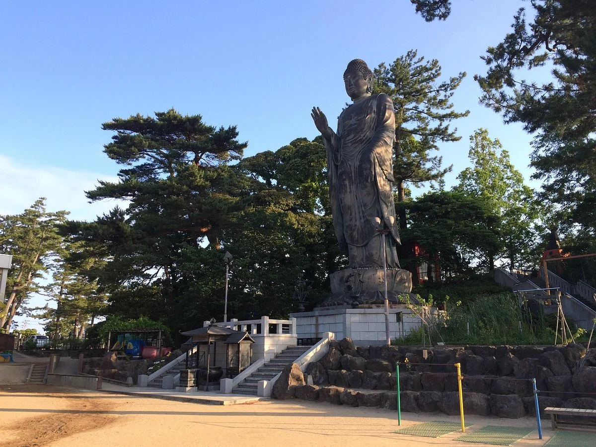 Jichi-in Temple Sakata Great Buddha