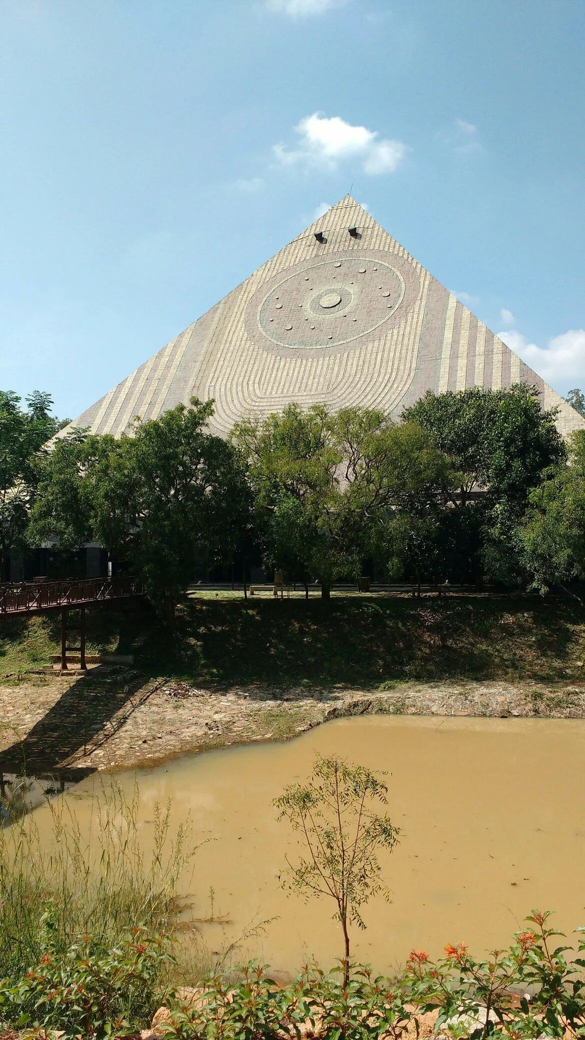 Pyramid Valley International
