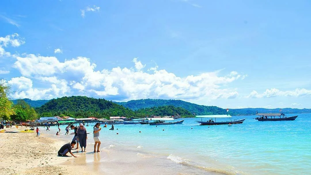 Mutun Beach