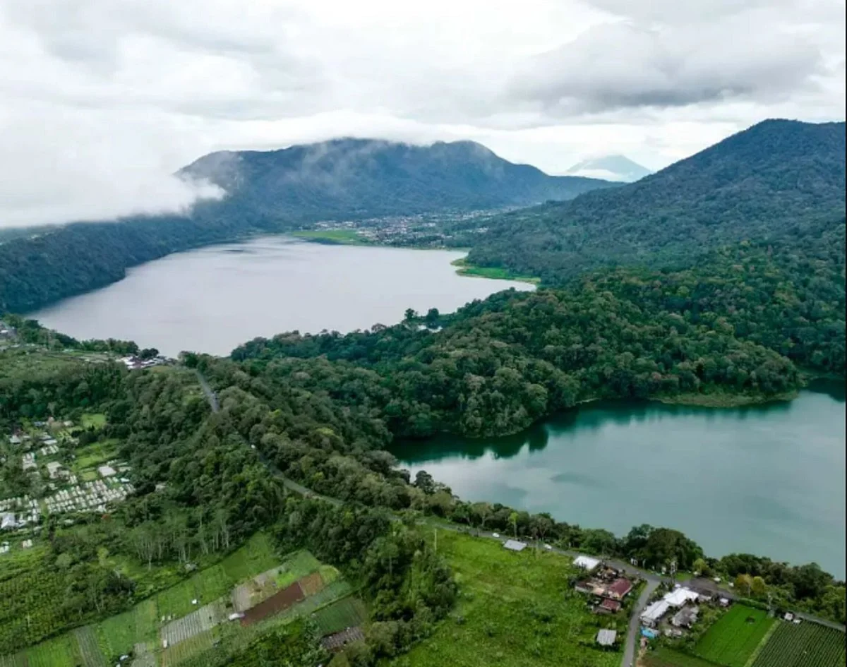 Twin Lake View
