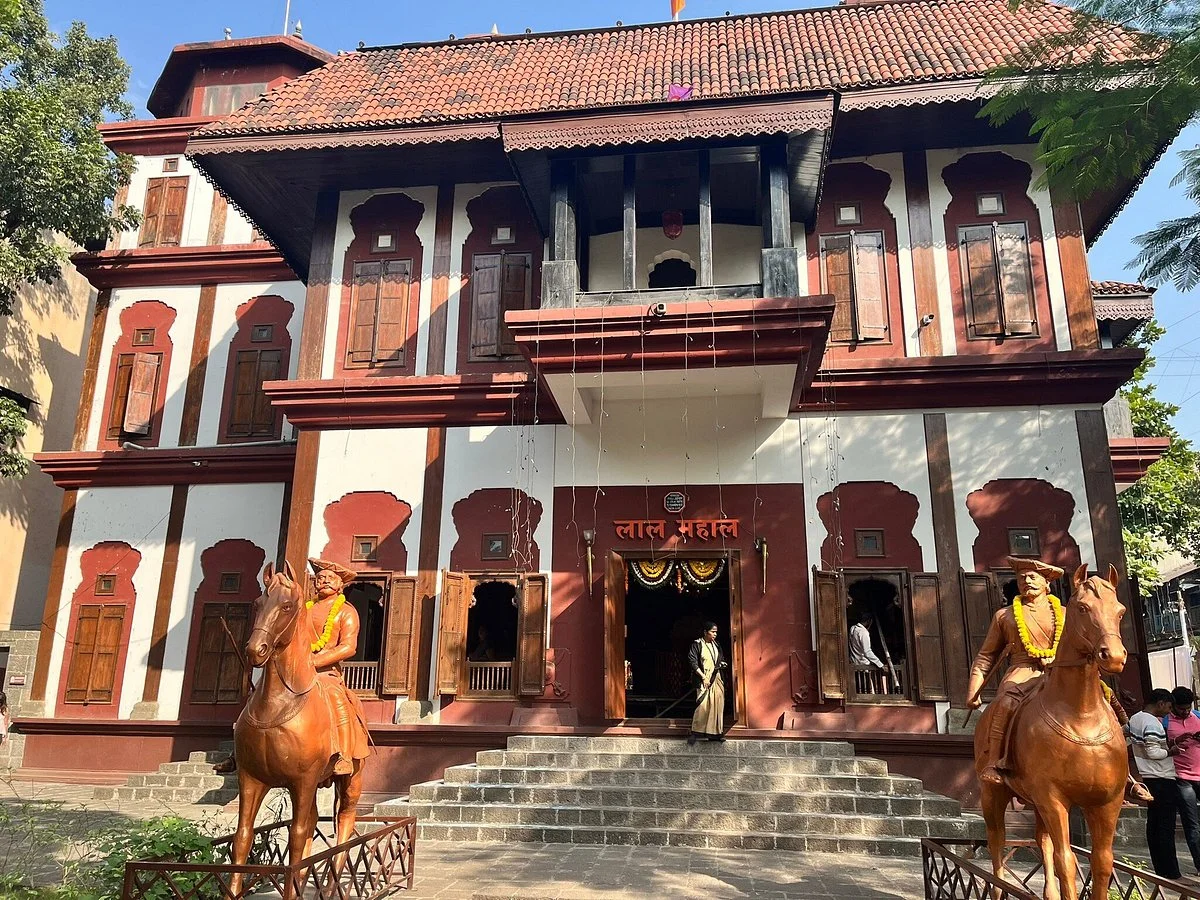 Lal Mahal Chitra