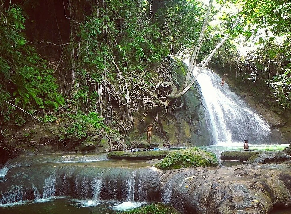 Wafsarak Waterfall