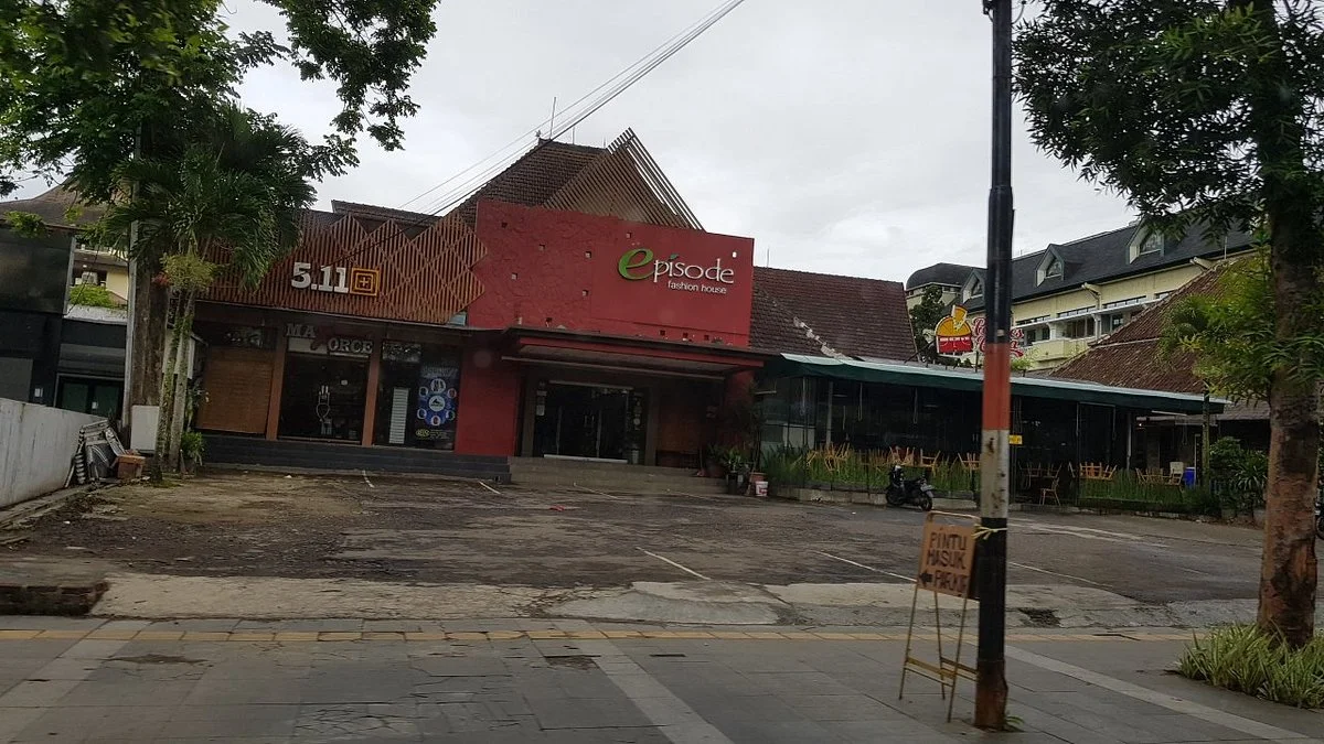Episode Factory Outlet