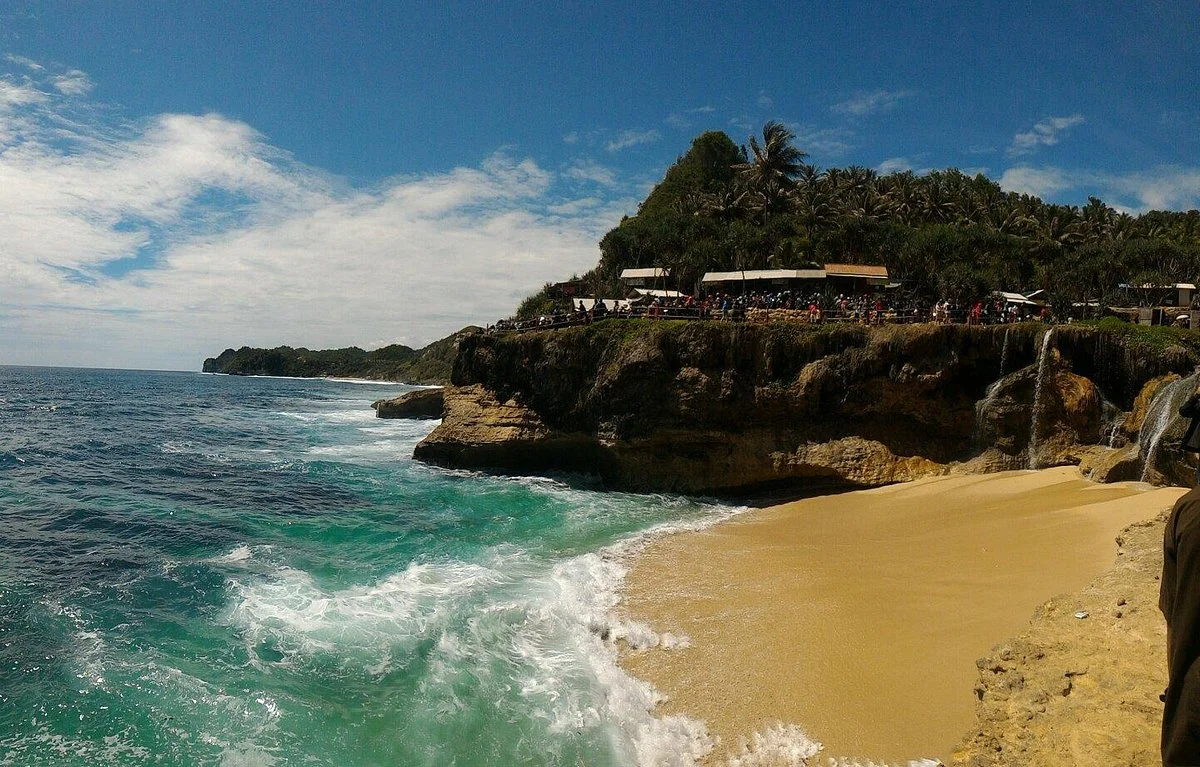 Banyu Tibo Beach