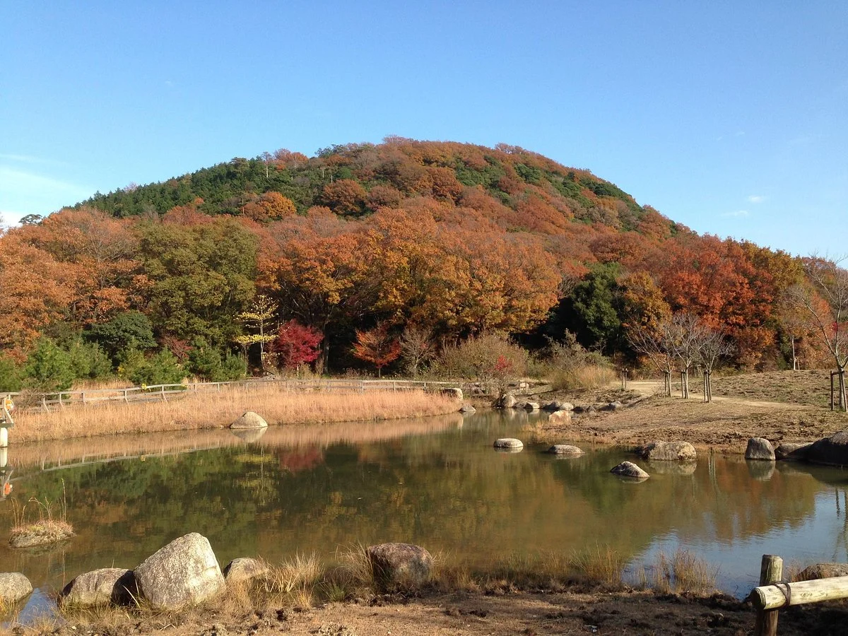 Mount Kabuto (Kabuto-yama)