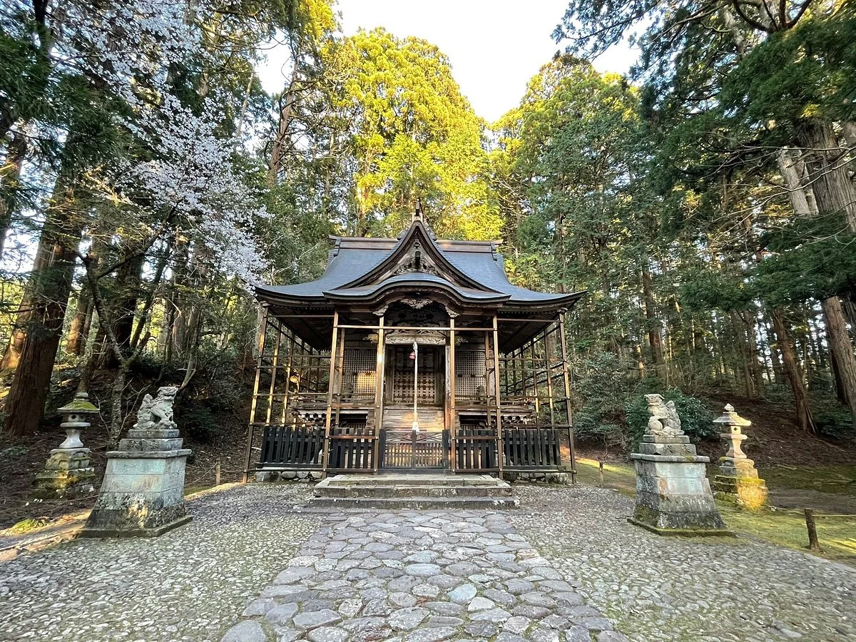 Hakusan Shrine (Heisenji-Hakusan Shrine)