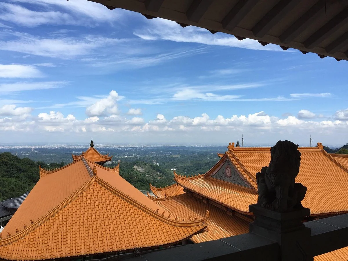 Sanbaoshan Lingyan Temple