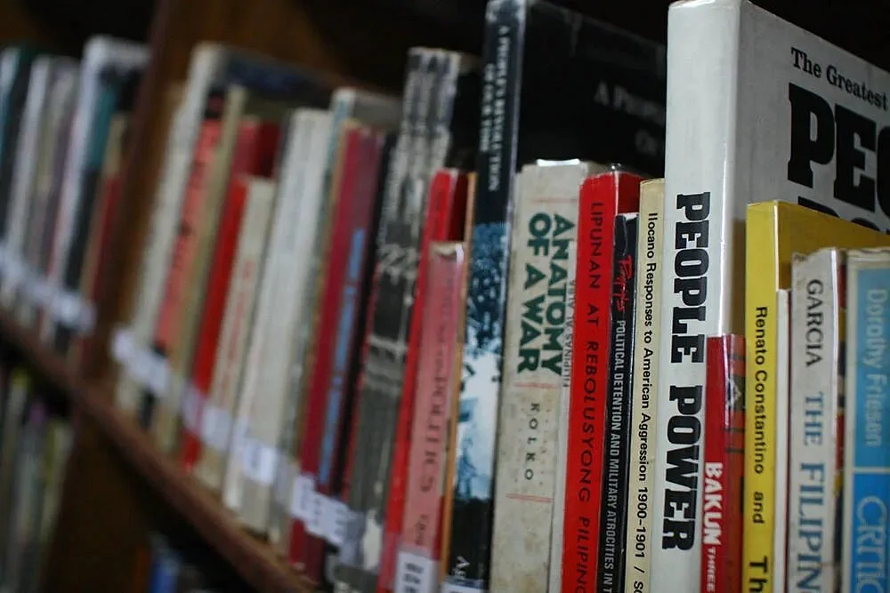 The Bantayog Library