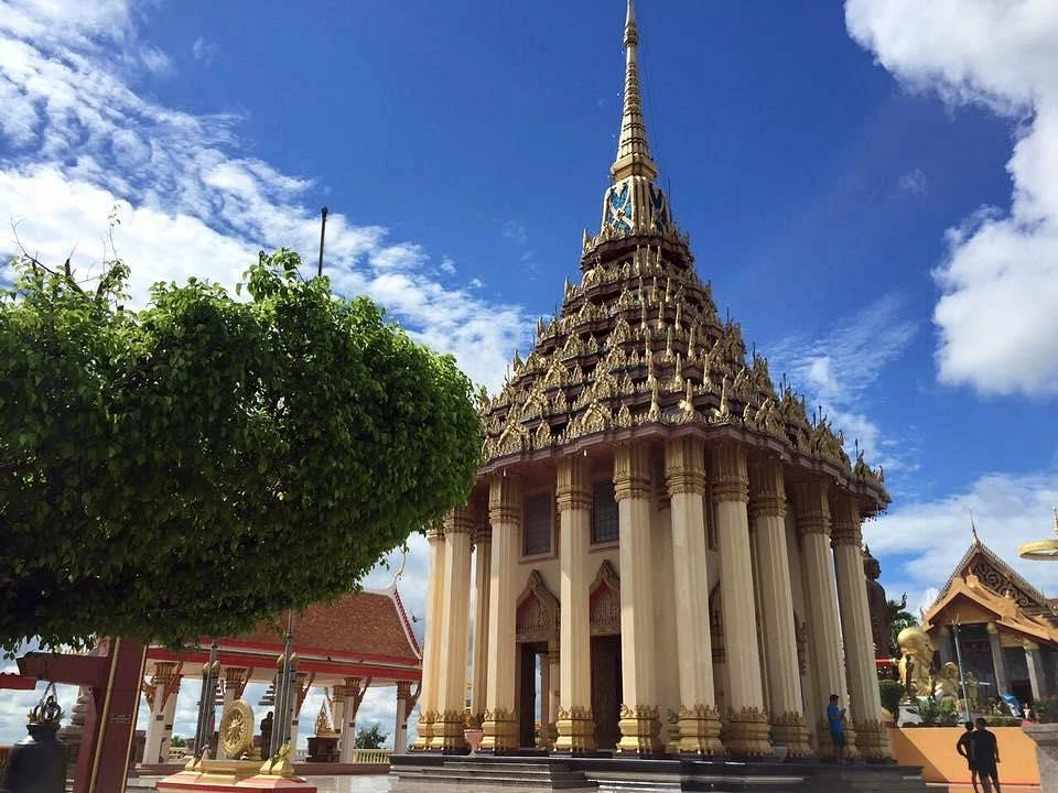 Wat Khao Sakae Krang