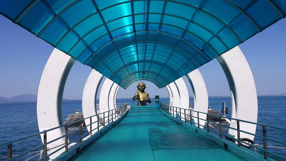 Nuanthip Pier