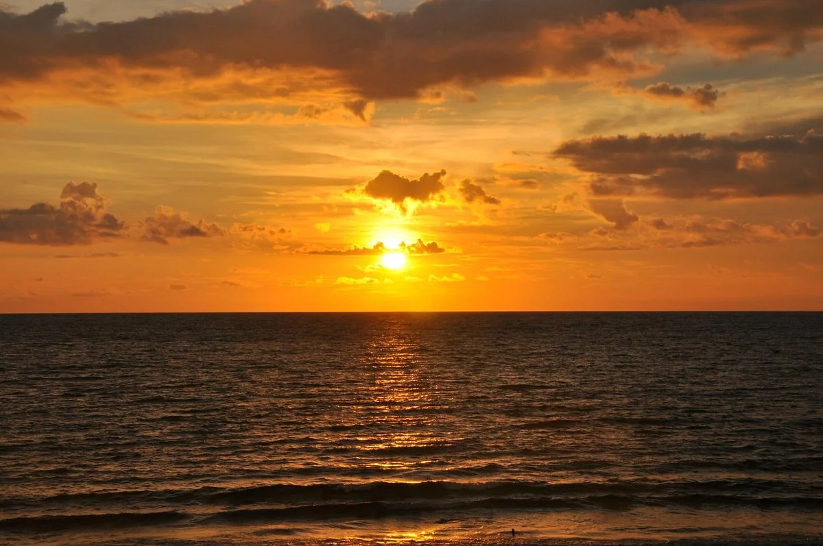Bibir Beach