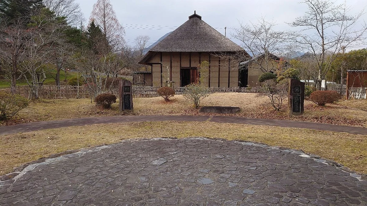Miyatoko Takaragura