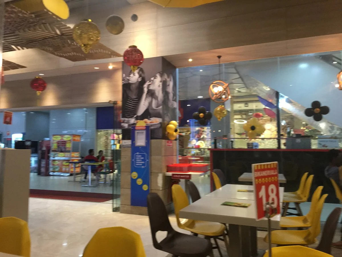 Times Square Mall,