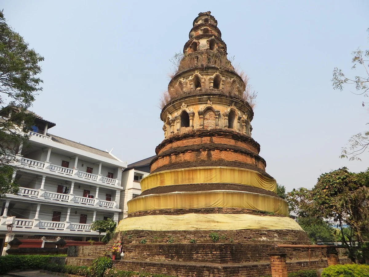 Chiang Chom Temple (Wat Chedi Plong Pagoda)