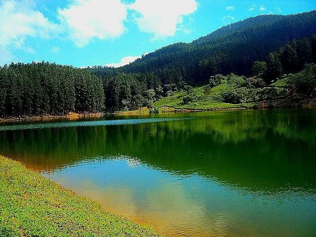 Sembuwaththa Lake