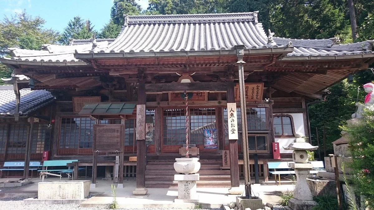 Kamuro Karukayado
