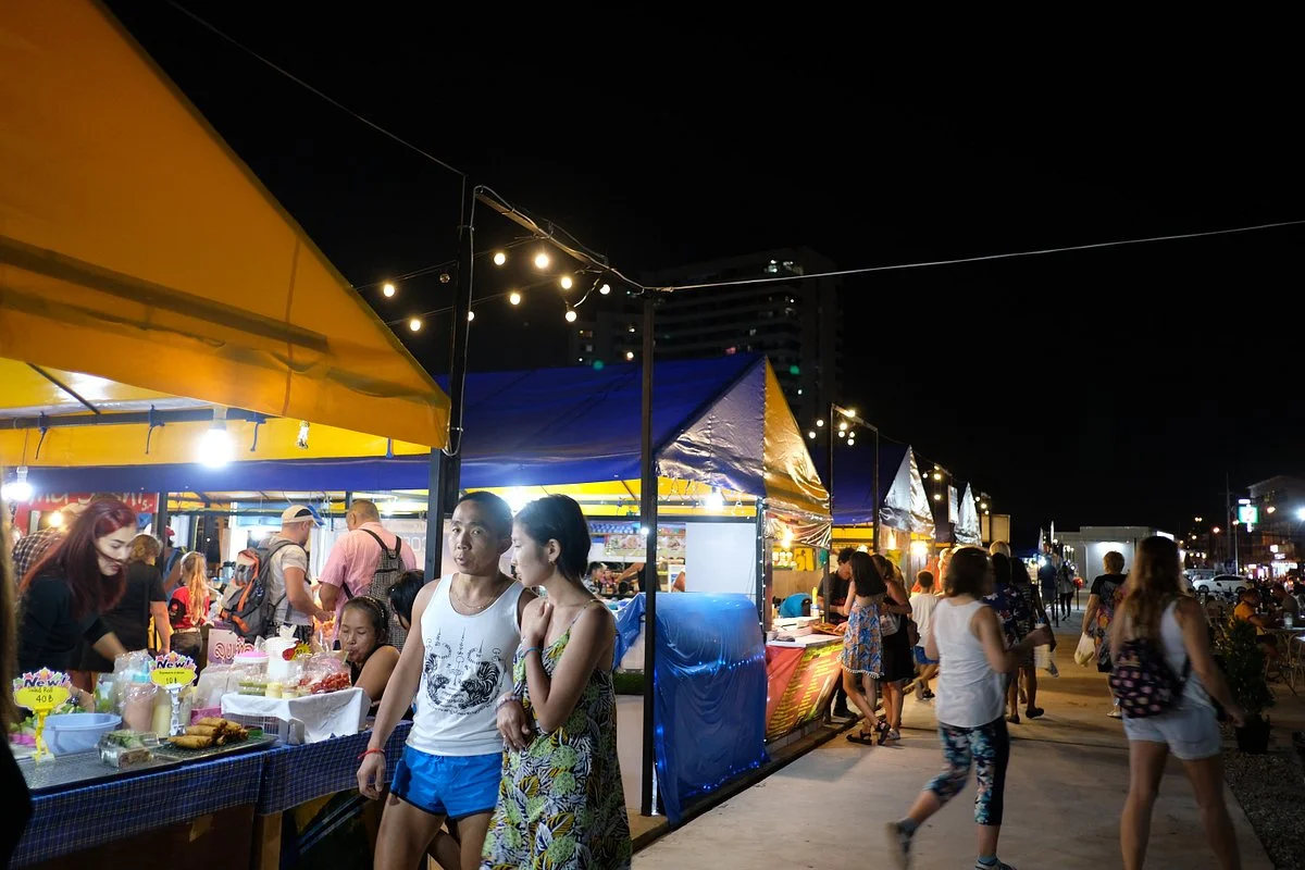Talad Tote Night Market