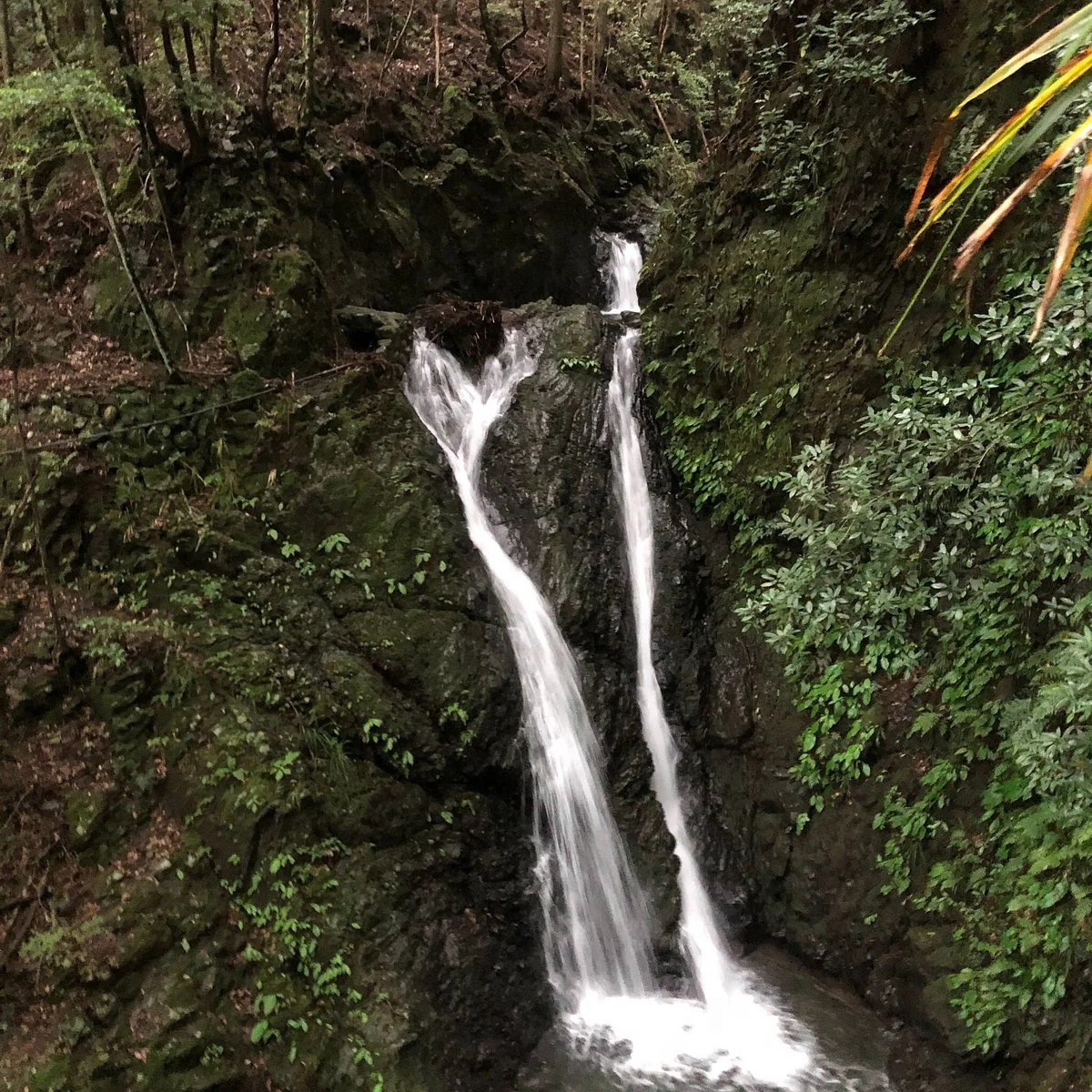 Kawane Meotodaki Waterfall