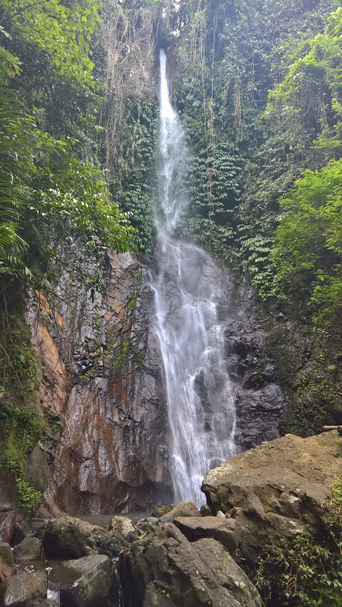 Jagasatru Waterfall
