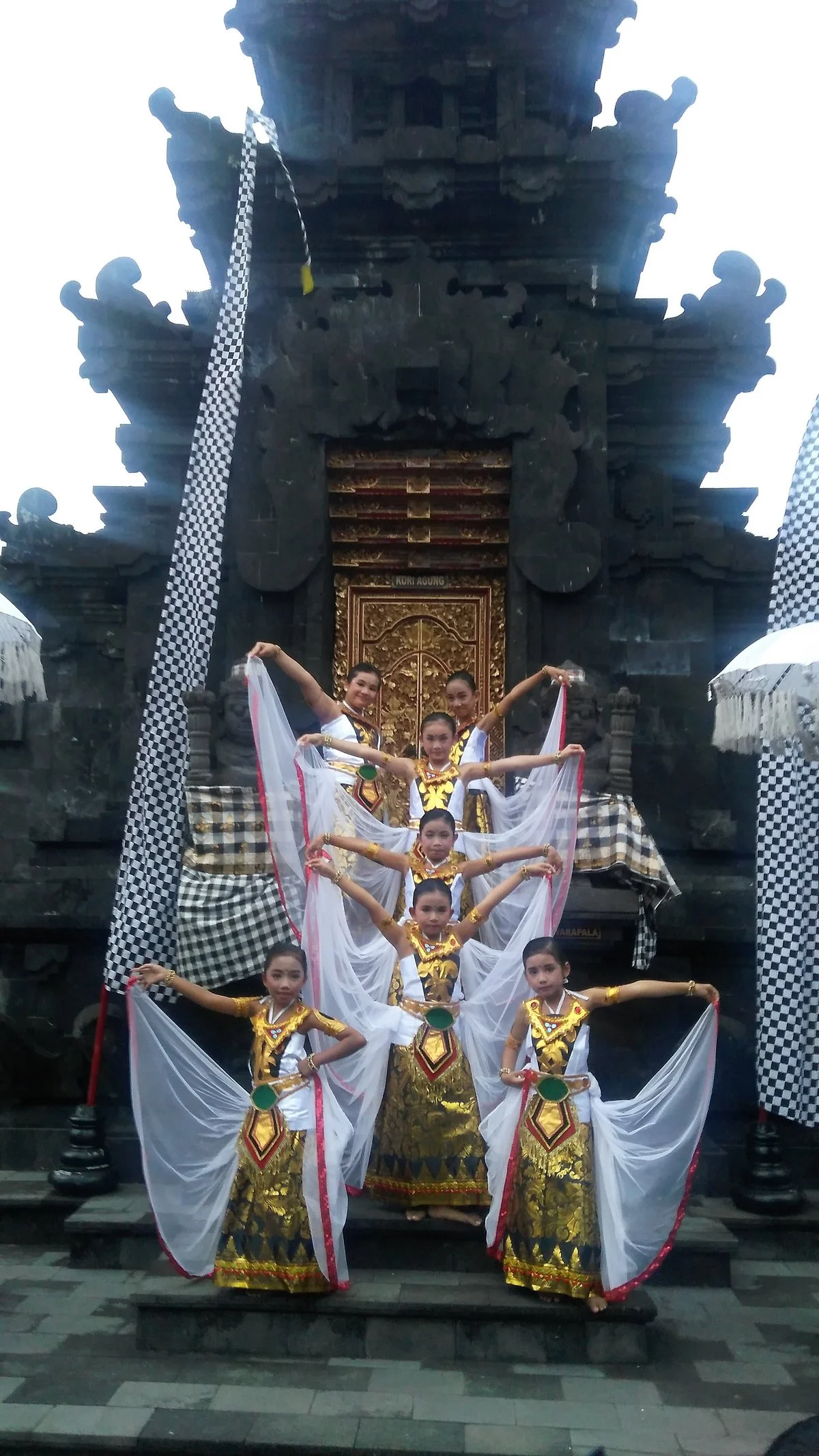 Pura Agung Giri Natha