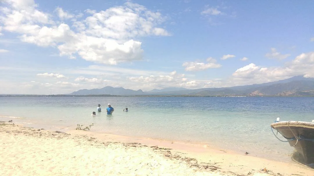 Gili Bola (Bedil Island)