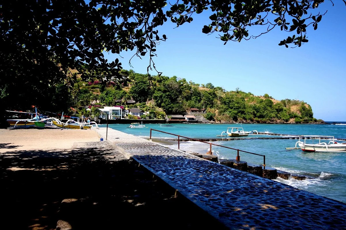 Dasa Temple Beach