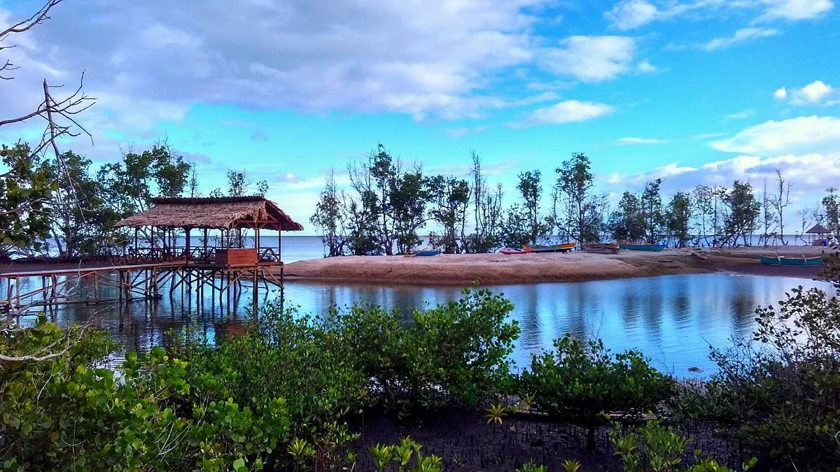 Ekowisata Pasir Panjang Pantai Kahona