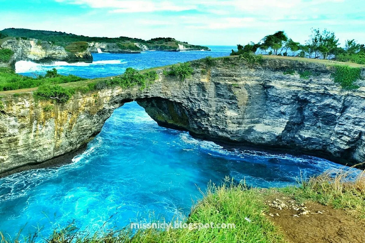 Pasih Uug Beach