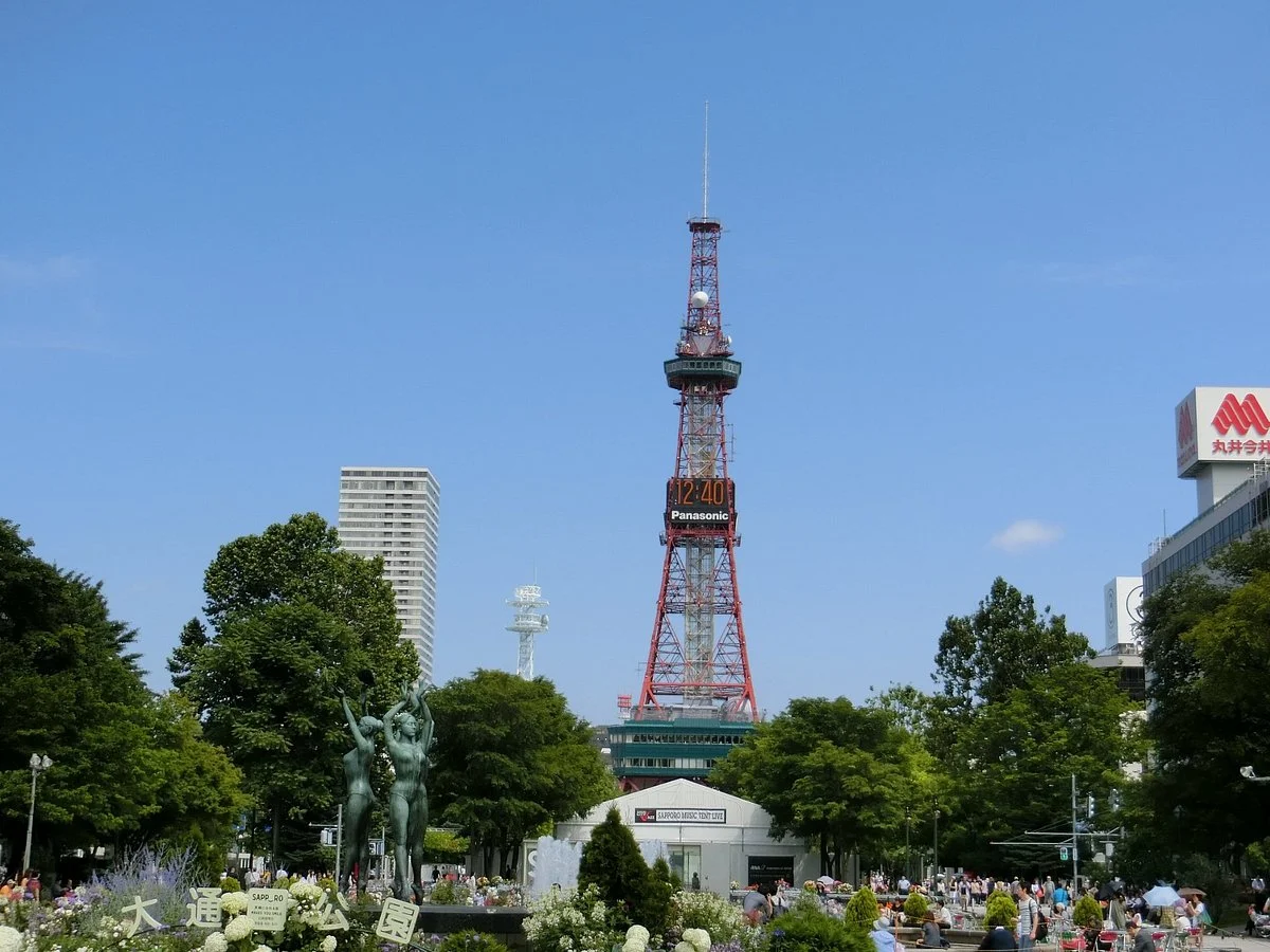 Izumi Statue