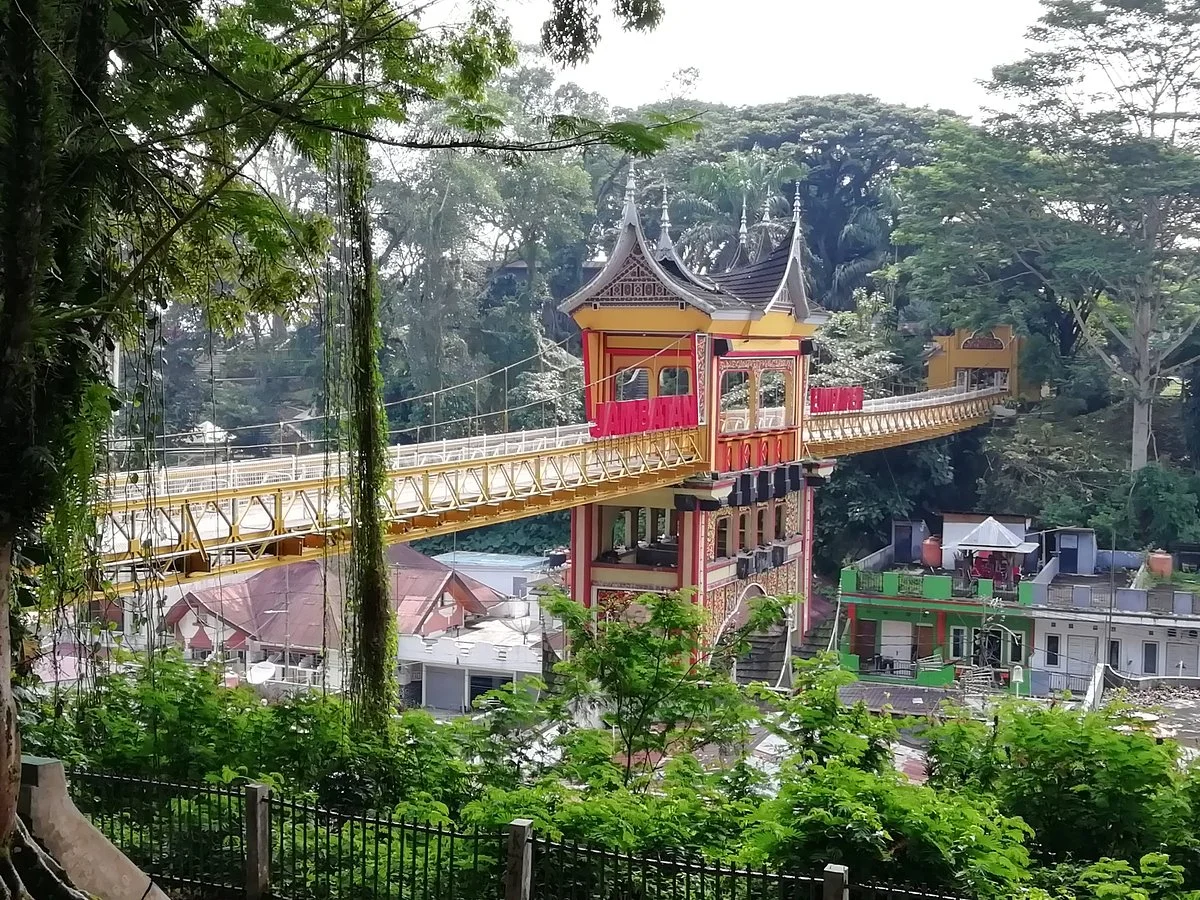 Limpapeh Bridge