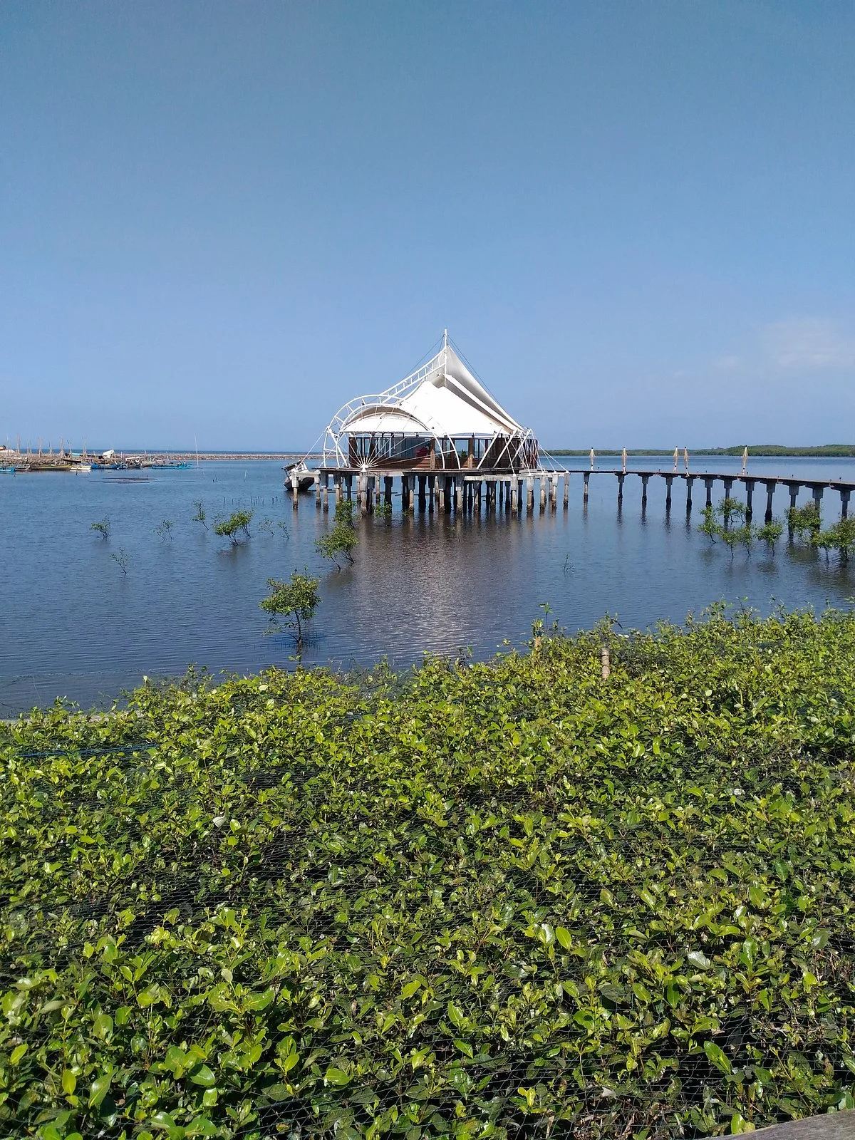 Beejay Bakau Resort