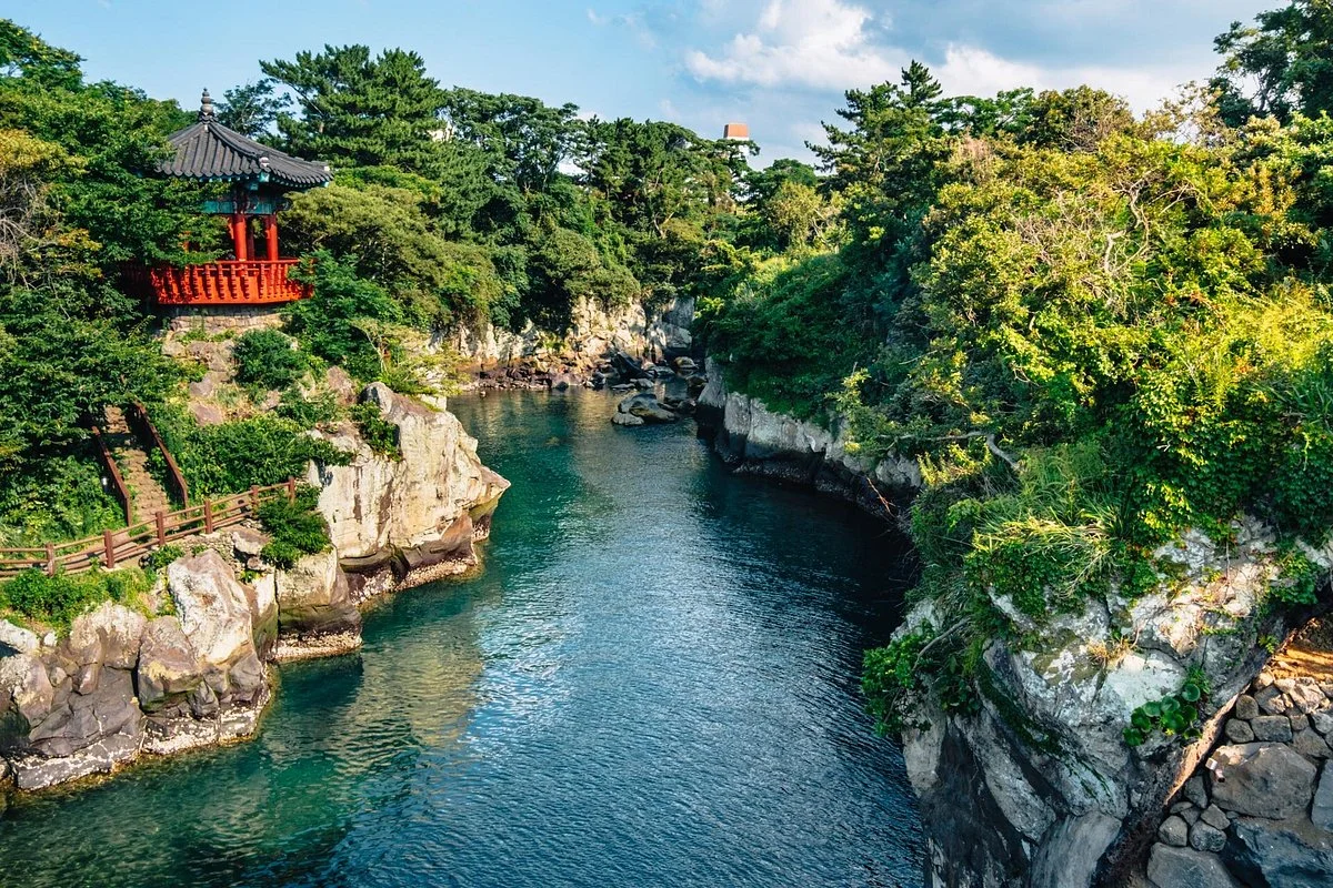 Yongyeon Cloud Bridge