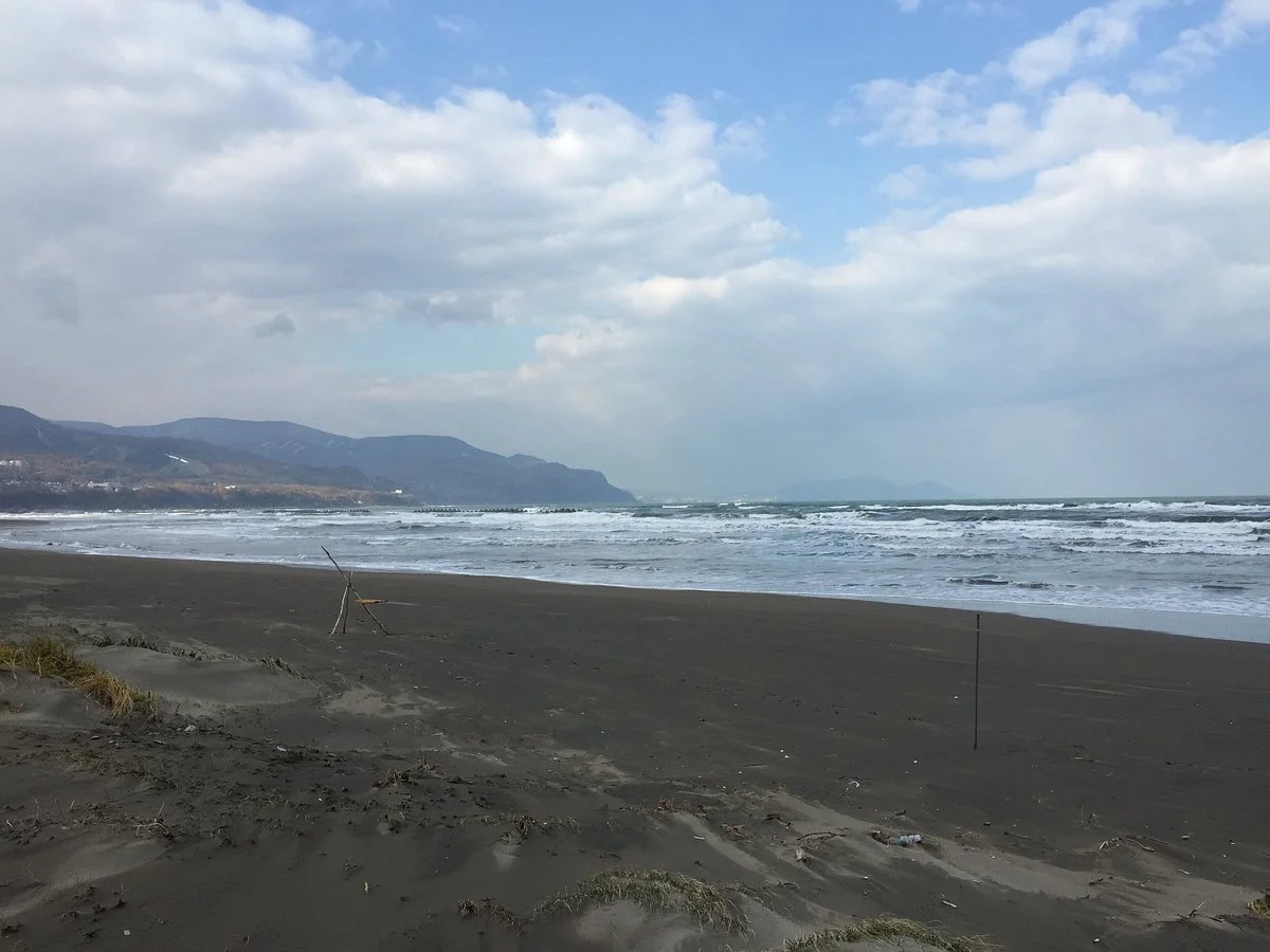 Zenibako Beach