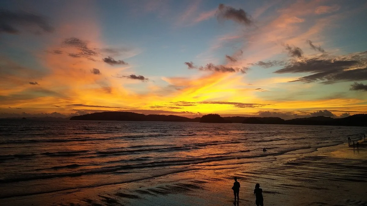 Noppharathara Beach
