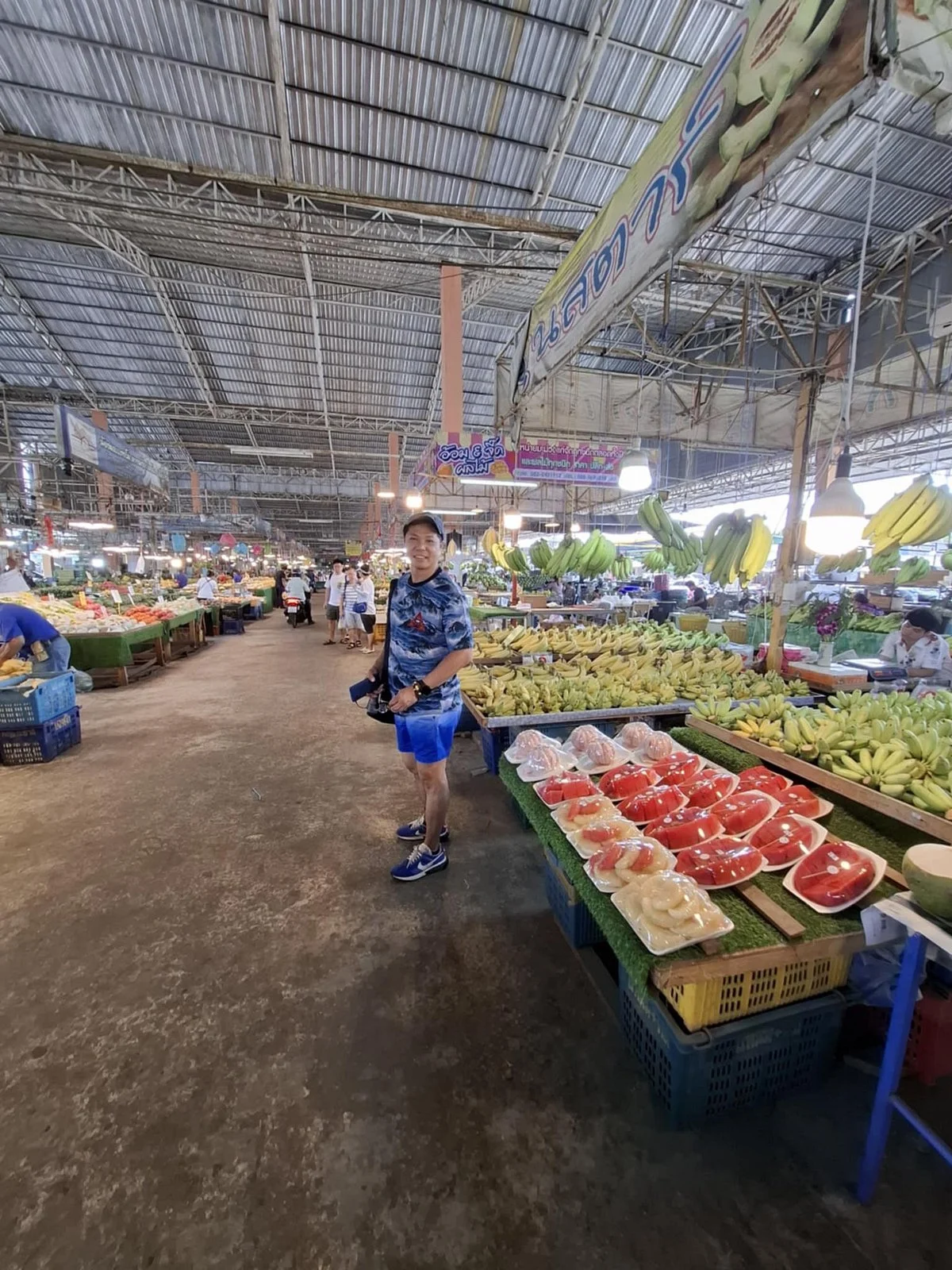 Ratanakorn market