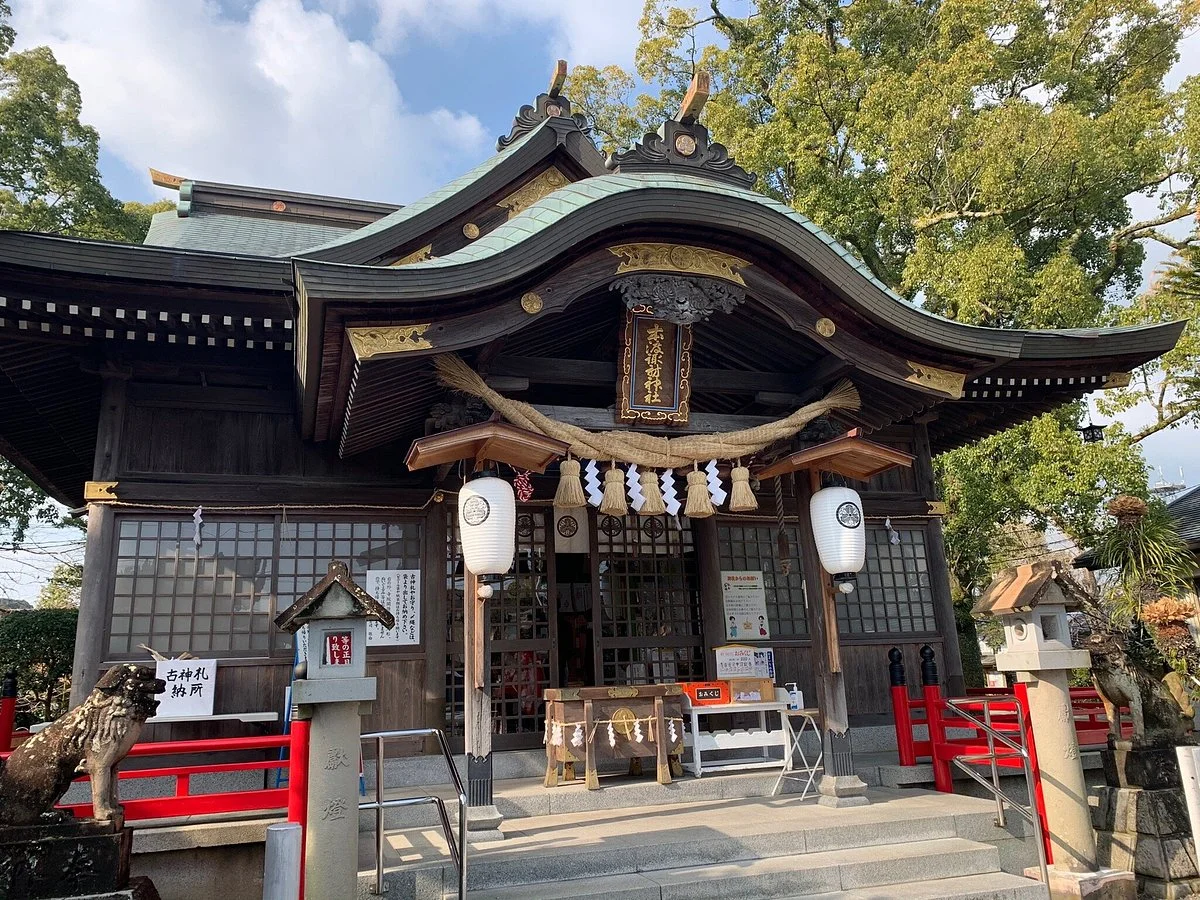 Hondo Suwa Shrine