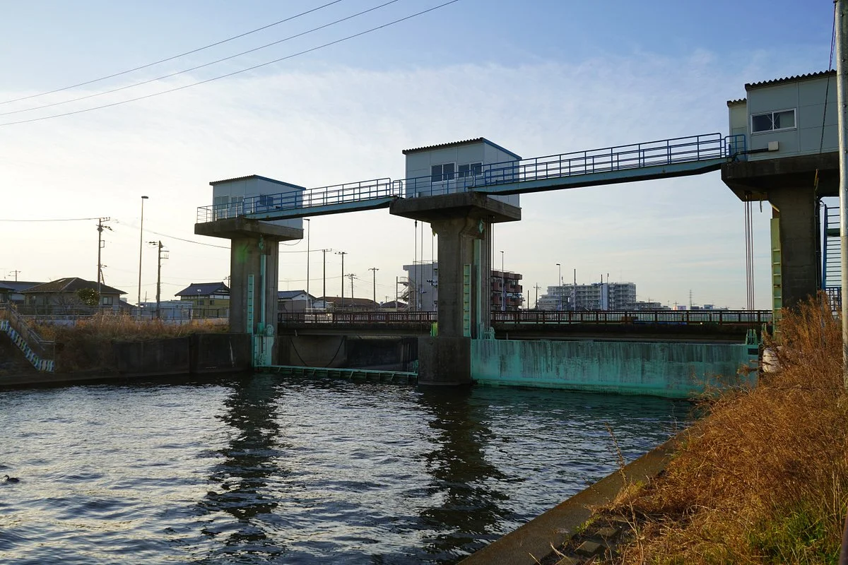 Hakkenzeki
