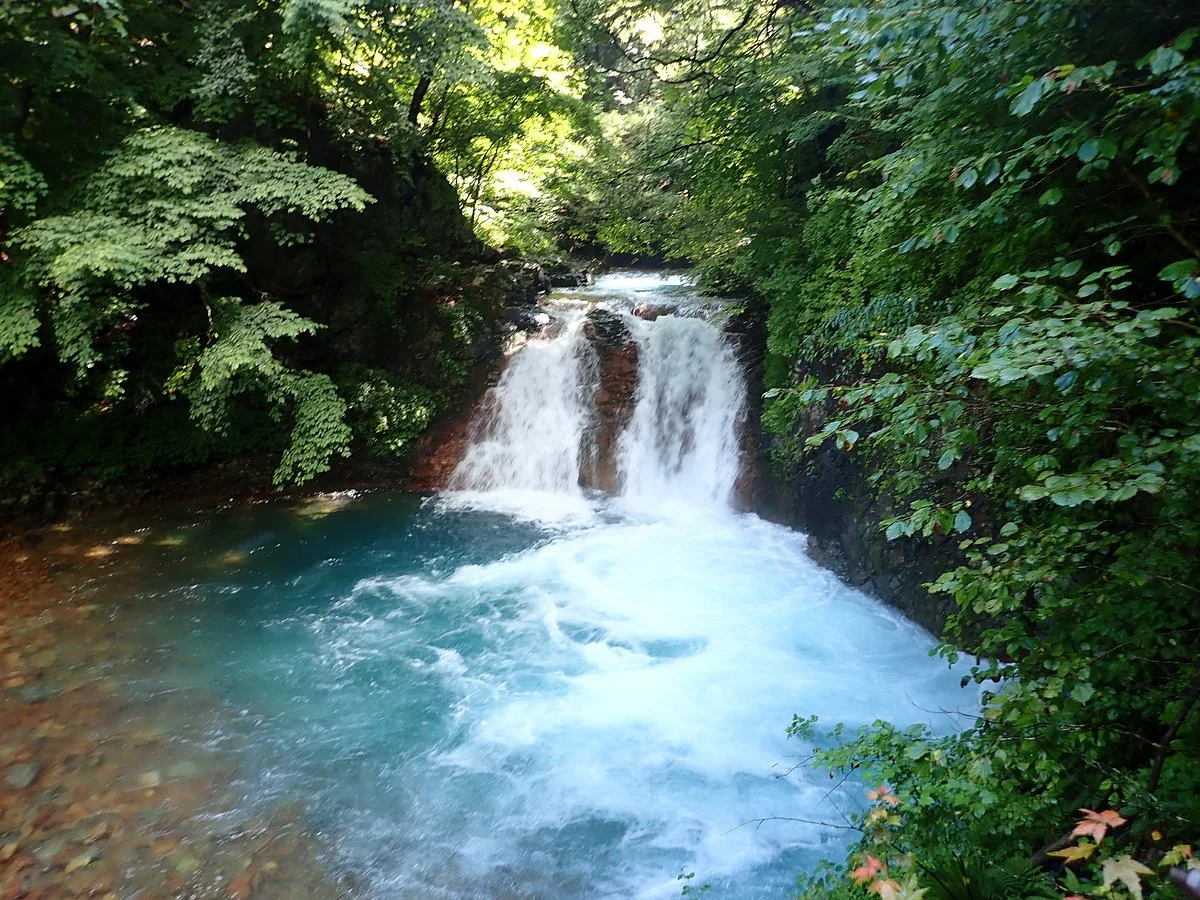Oizumi Waterfall