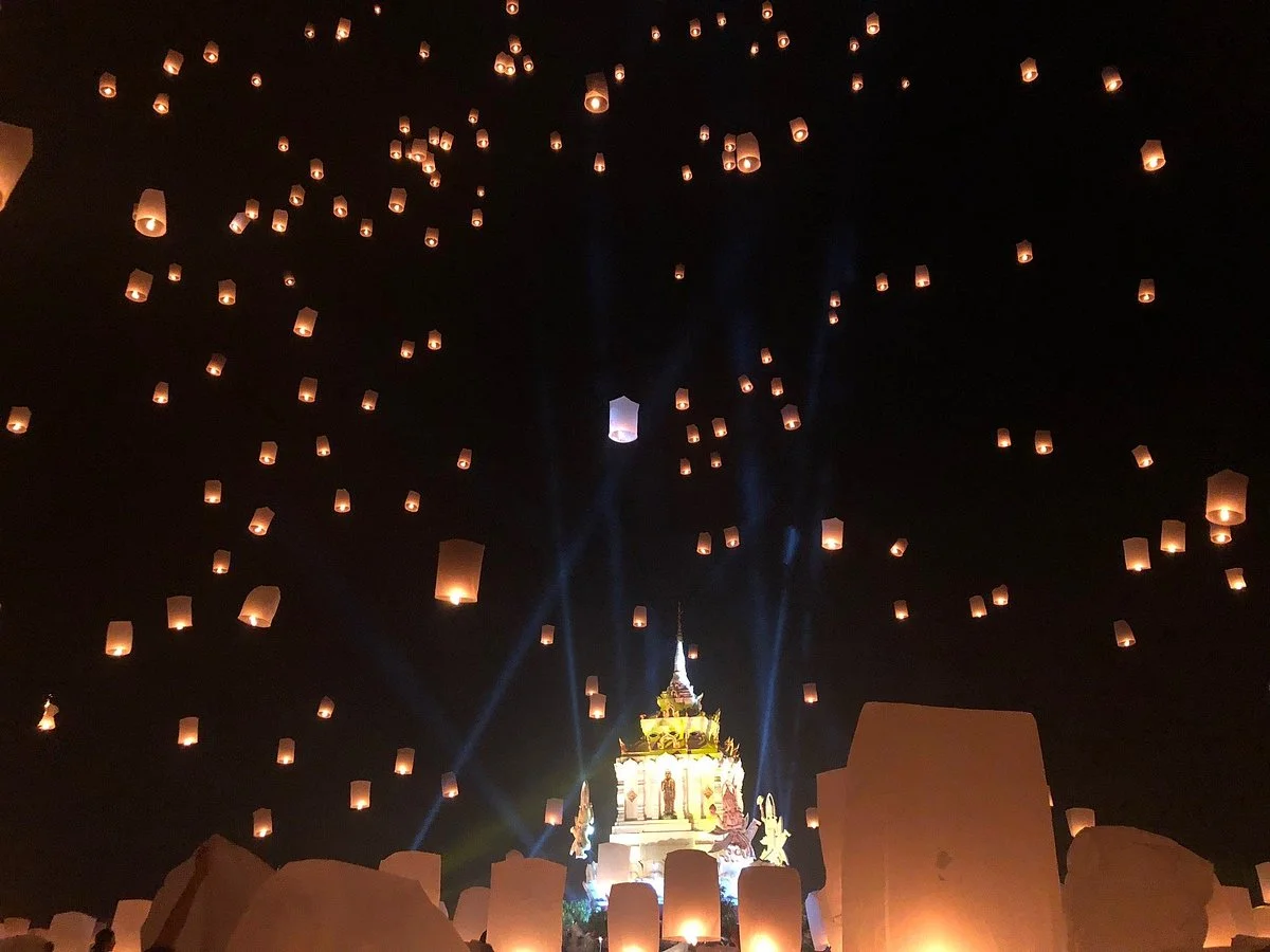Yi Peng and Loy Krathong (Lantern Festival)