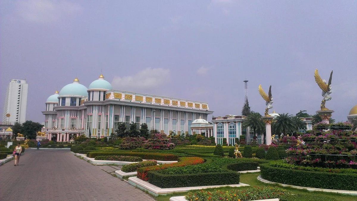 Sukhawadee House