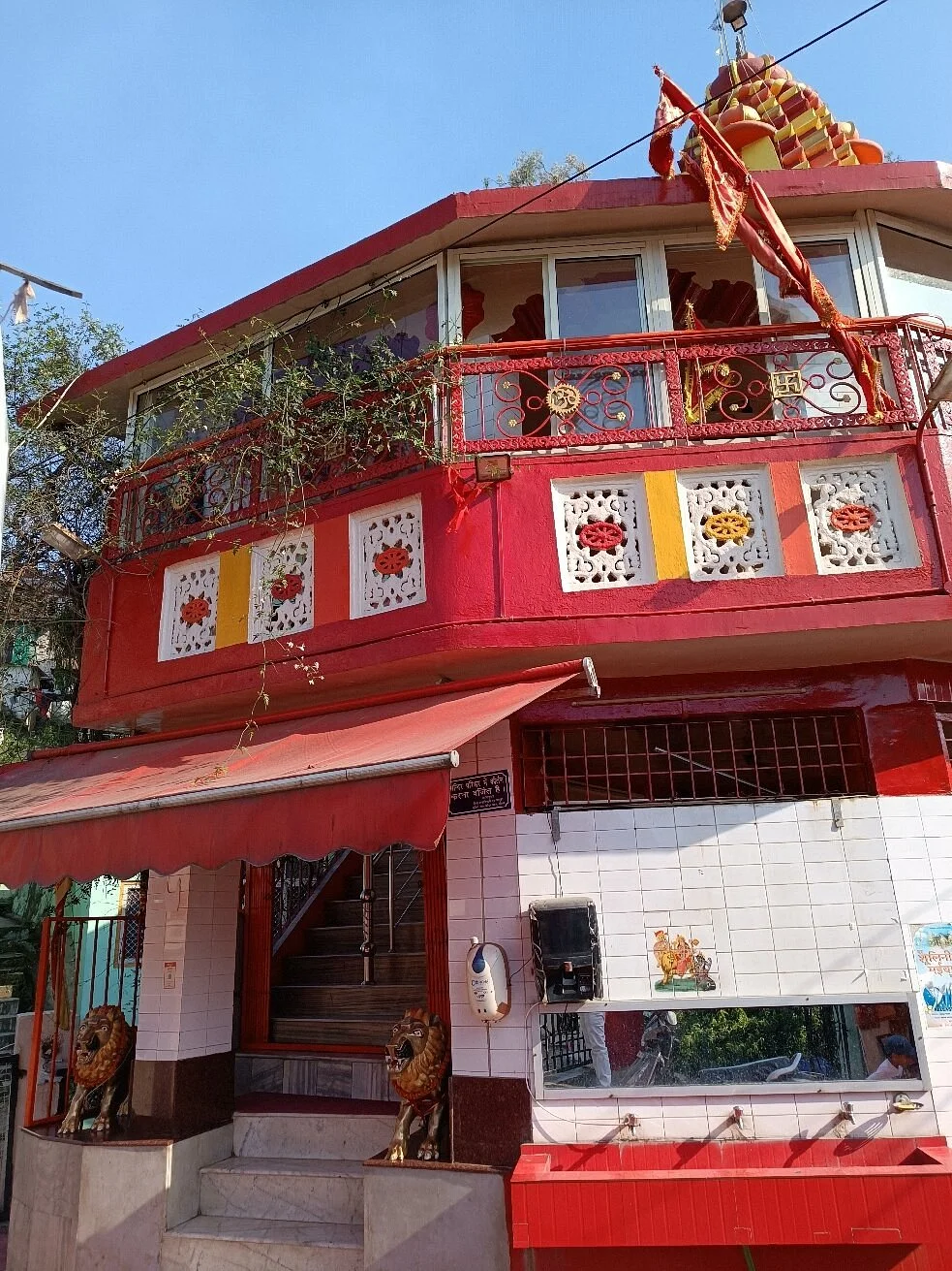 Sholoni Devi Temple