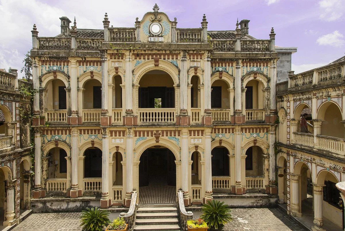 Hoang A Tuong's Castle