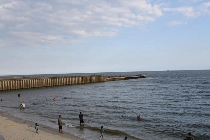 Monpera Beach