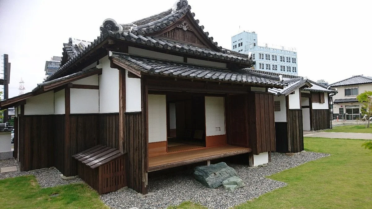 Kyu Omurake Jutaku Nagayamon