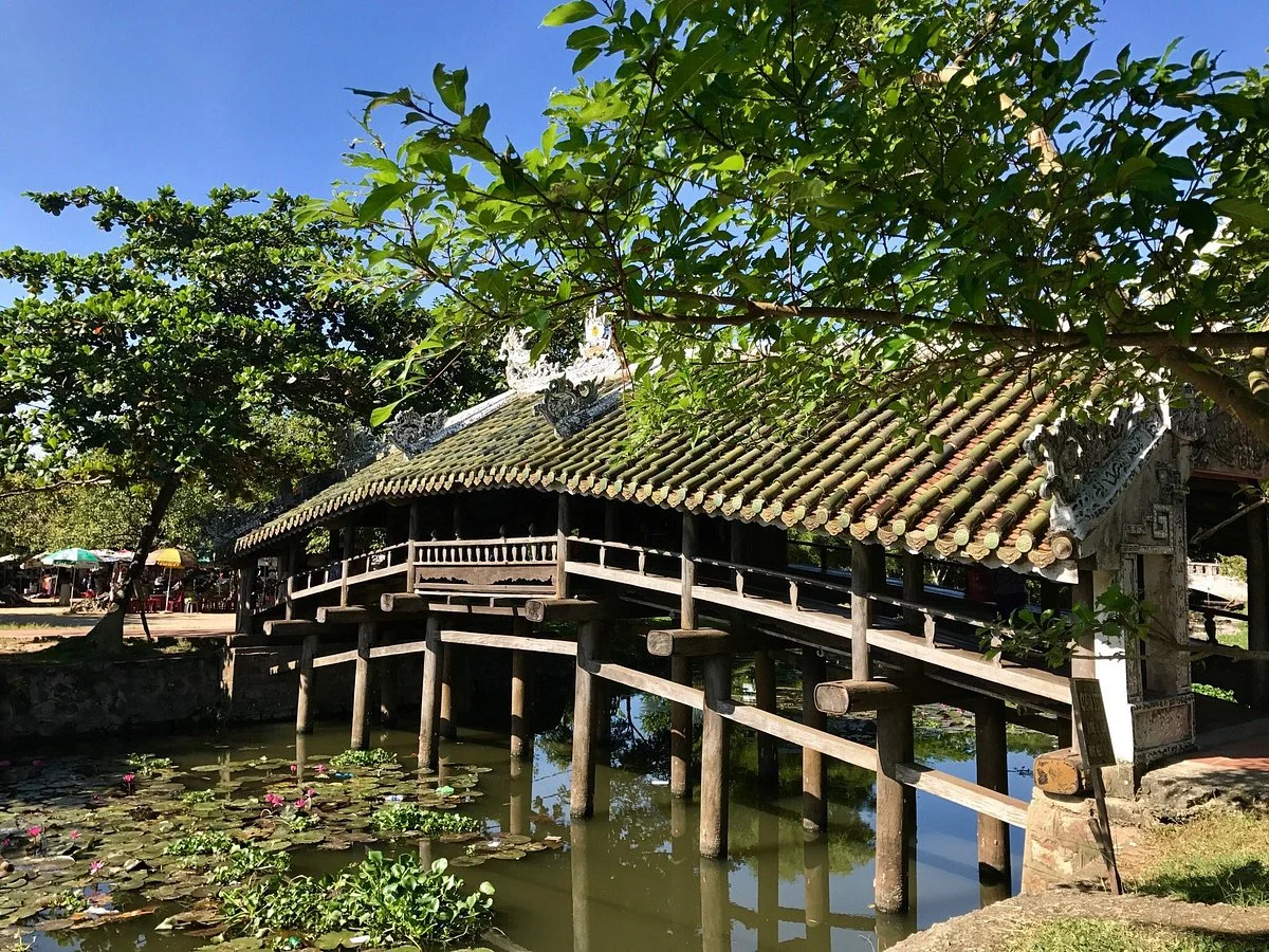 Thanh Toan Bridge