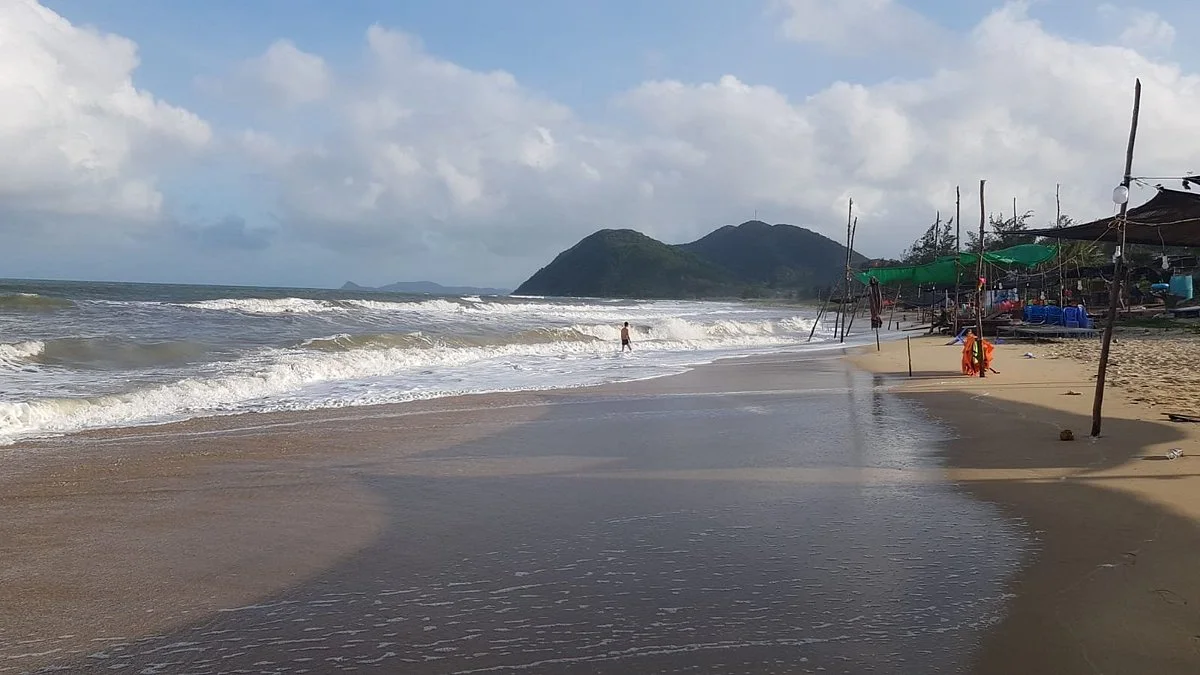 Quan Lan Beach