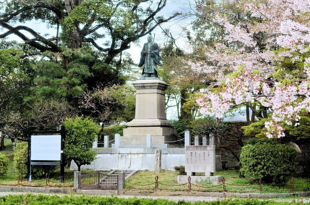 Nosuke Ii Statue