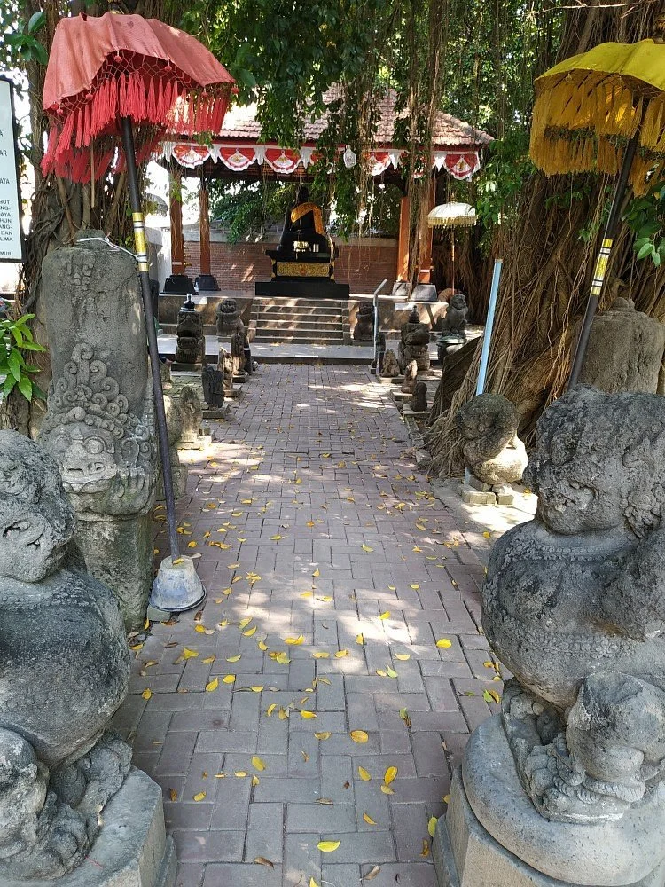 Joko Dolog  Buddhist  Statue