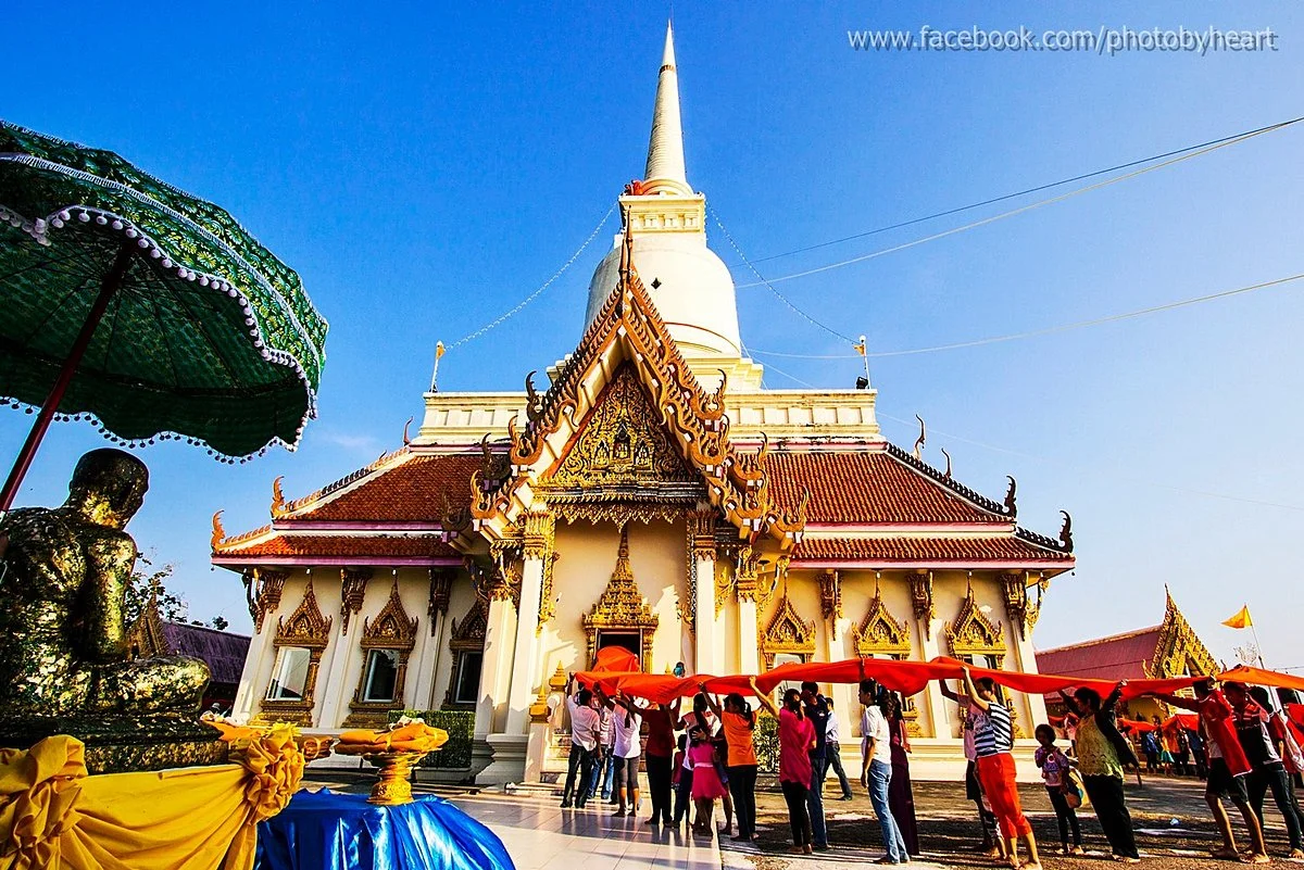 Wat Khao Suwan Pradit